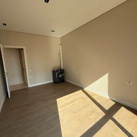 In Baku 180.0 m² apartment is for rent - Image 2