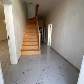 In nan 130.0 m² house with 5.0 rooms is for sale - Image 10