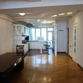 In Səbail rayonu 176.0 m² apartment is for rent - Image 8