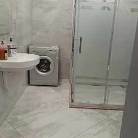 In Baku 65.0 m² apartment is for sale - Image 6