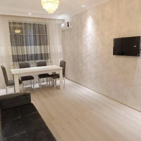 In Baku 90.0 m² apartment is for sale - Image 3