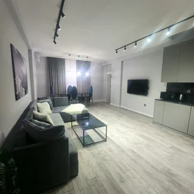 In Baku 90.0 m² apartment is for rent - Image 2