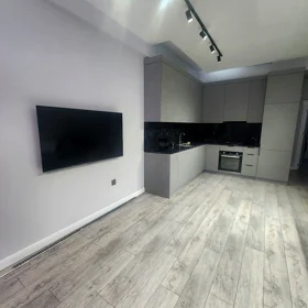 In Baku 90.0 m² apartment is for rent - Image 3