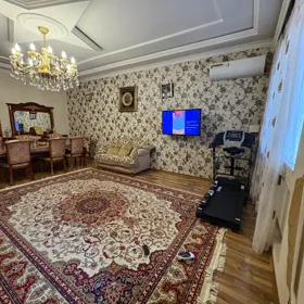 In Baku 180.0 m² house with 4.0 rooms is for rent - Image 5