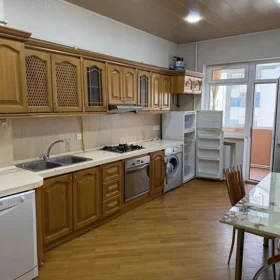 In Baku 88.0 m² apartment is for sale - Image 3