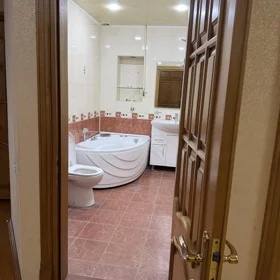 In Baku 88.0 m² apartment is for sale - Image 4