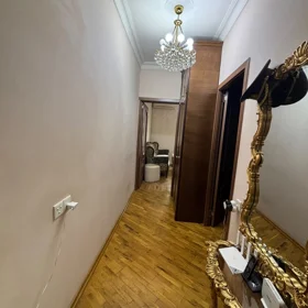 In Baku 60.0 m² apartment is for rent - Image 2