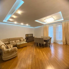 In Baku 150.0 m² apartment is for rent - Image 3