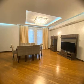 In Baku 150.0 m² apartment is for rent - Image 6