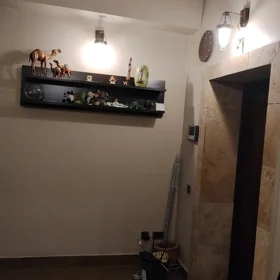 In Baku 180.0 m² apartment is for sale - Image 9