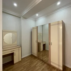 In Baku 120.0 m² apartment is for rent - Image 9