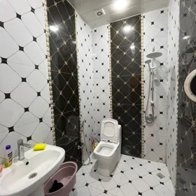 In Baku 62.0 m² apartment is for sale - Image 2