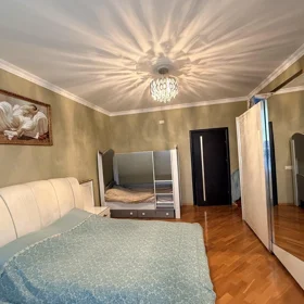 In Baku 110.0 m² apartment is for sale - Image 6