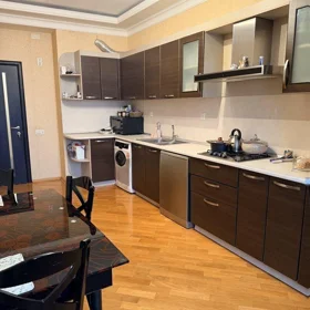 In Baku 110.0 m² apartment is for sale - Image 8