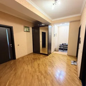 In Baku 110.0 m² apartment is for sale - Image 9