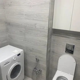 In Baku 76.0 m² apartment is for rent - Image 2