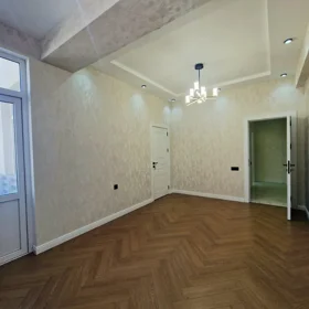 In Baku 155.0 m² apartment is for sale - Image 8