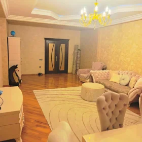 In Baku 140.0 m² apartment is for rent - Image 3