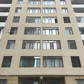 In Baku 110.0 m² apartment is for rent - Image 2