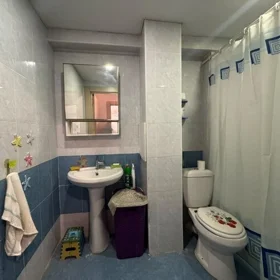 In Baku 40.0 m² apartment is for sale - Image 6