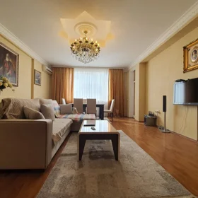 In Baku 100.0 m² apartment is for rent - Image 2