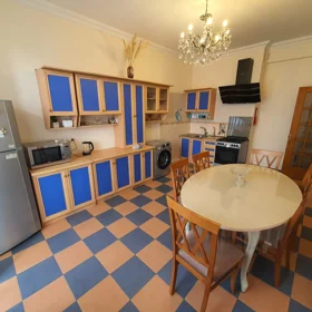In Baku 100.0 m² apartment is for rent - Image 3