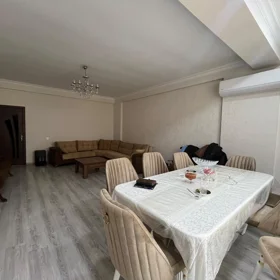 In Baku 101.0 m² apartment is for sale - Image 3