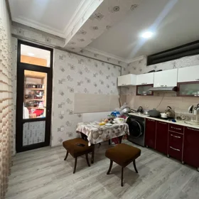 In Baku 101.0 m² apartment is for sale - Image 8