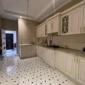 In Baku 100.0 m² apartment is for rent - Image 3