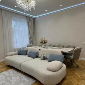 In Baku 90.0 m² apartment is for rent - Image 4