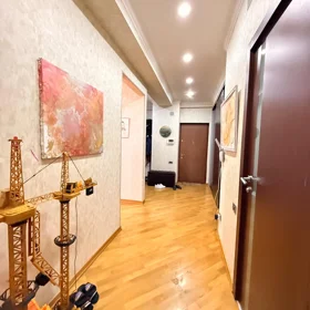 In Səbail rayonu 180.0 m² apartment is for sale - Image 10