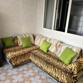 In Baku 80.0 m² apartment is for rent - Image 2
