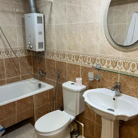 In Baku 80.0 m² apartment is for rent - Image 6