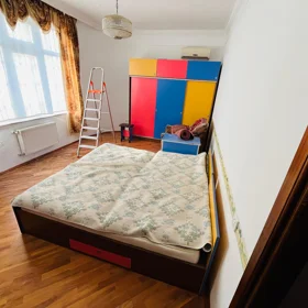 In Baku 150.0 m² apartment is for sale - Image 4