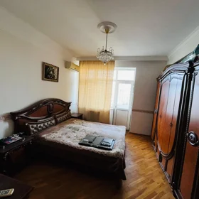 In Baku 150.0 m² apartment is for sale - Image 6