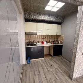 In Baku 75.0 m² apartment is for rent - Image 9