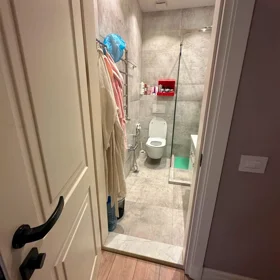 In Baku 235.0 m² apartment is for rent - Image 2