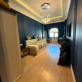 In Baku 235.0 m² apartment is for rent - Image 6