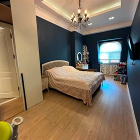 In Baku 235.0 m² apartment is for rent - Image 7