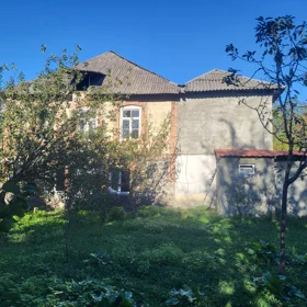 In nan 220.0 m² house with 7.0 rooms is for sale - Image 5