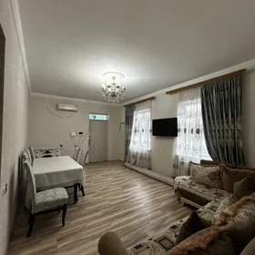 In Binəqədi rayonu 70.0 m² house with 3.0 rooms is for sale - Image 3