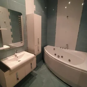 In Baku 221.0 m² apartment is for rent - Image 2