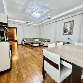 In Baku 130.0 m² apartment is for rent - Image 5