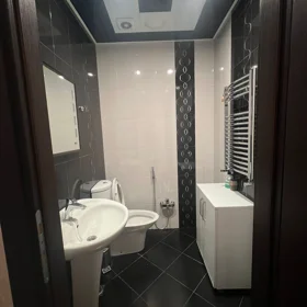 In Baku 130.0 m² apartment is for rent - Image 7