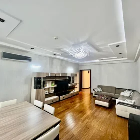 In Baku 130.0 m² apartment is for rent - Image 9