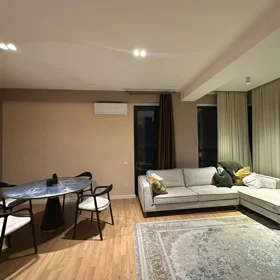 In Baku 135.0 m² apartment is for rent - Image 3