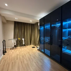 In Baku 135.0 m² apartment is for rent - Image 8