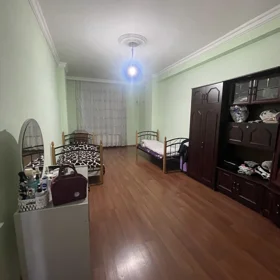 In Baku 120.0 m² apartment is for sale - Image 6
