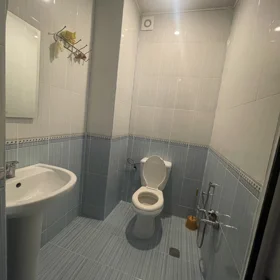 In Baku 120.0 m² apartment is for sale - Image 10
