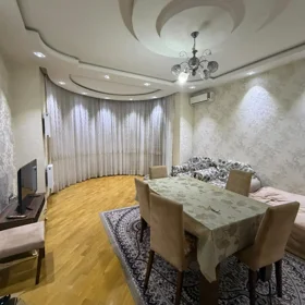 In Baku 135.0 m² apartment is for rent - Image 3